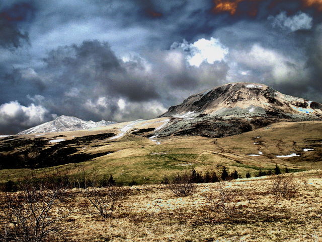 Volcan éteint___© 2007 Dephts Creatures