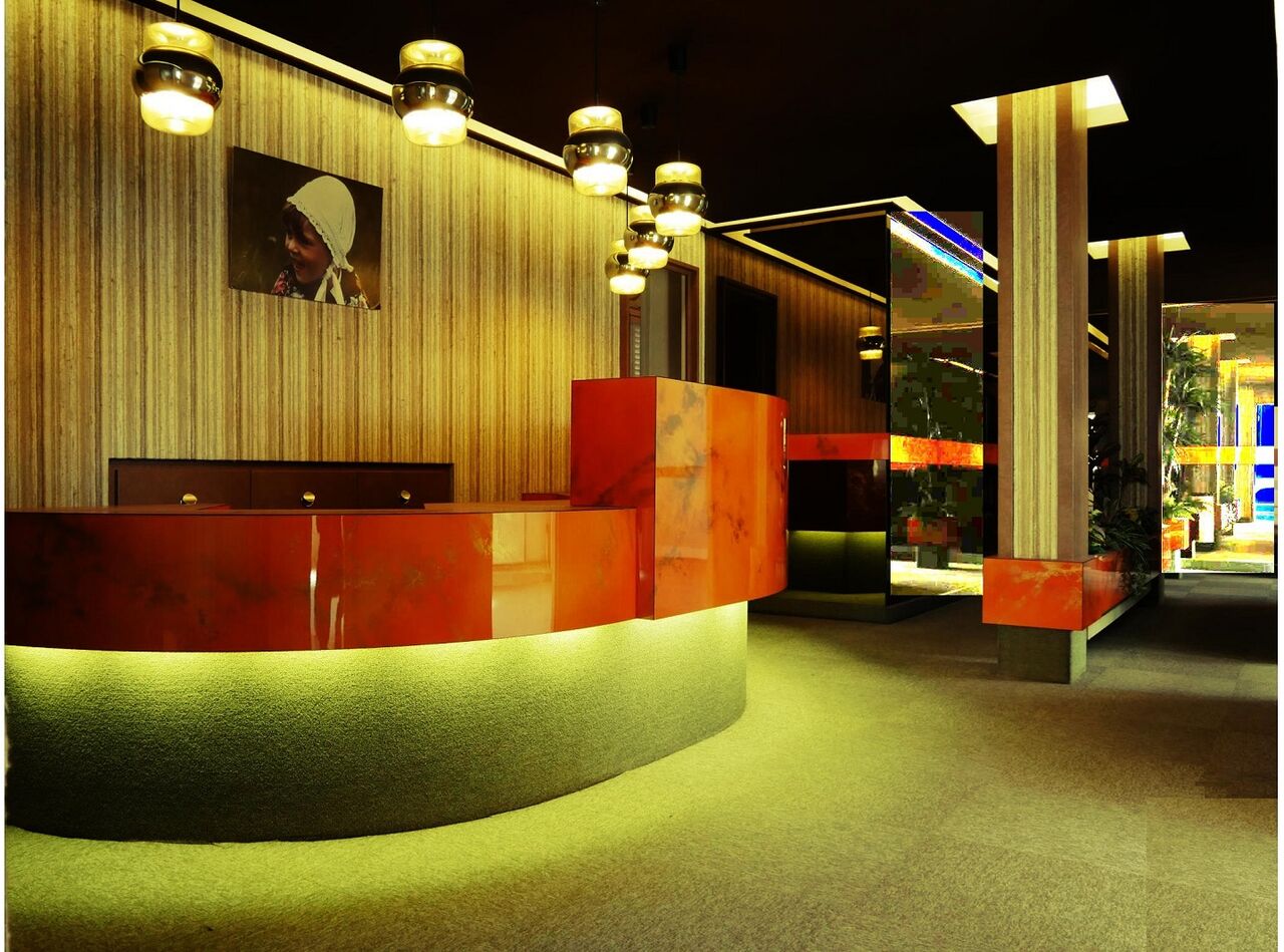 9⁹Niklas DC Hallway