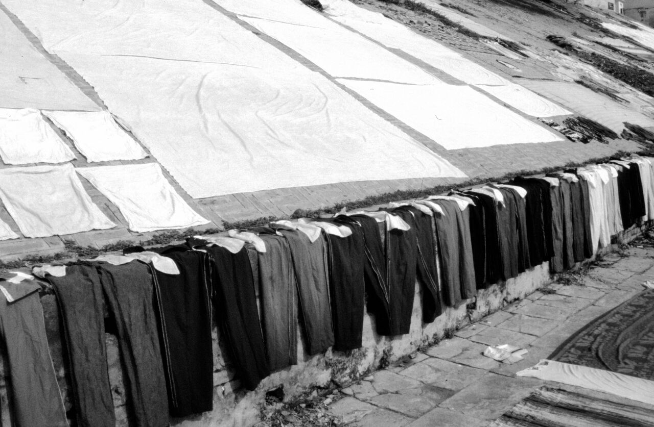 BARRE Yvon laundry Varanasi