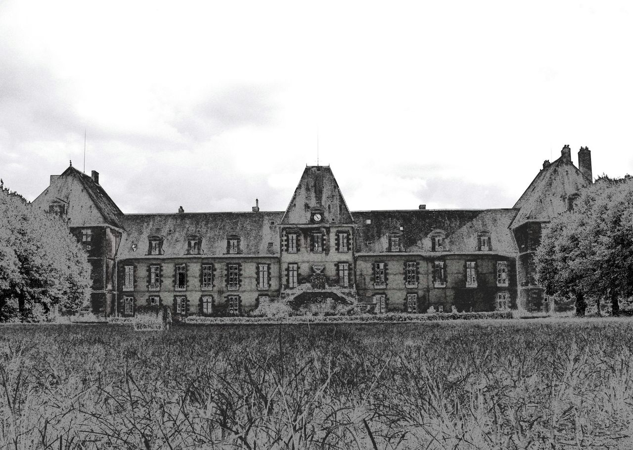 Niklas DC Château Lurcy__Hanté
