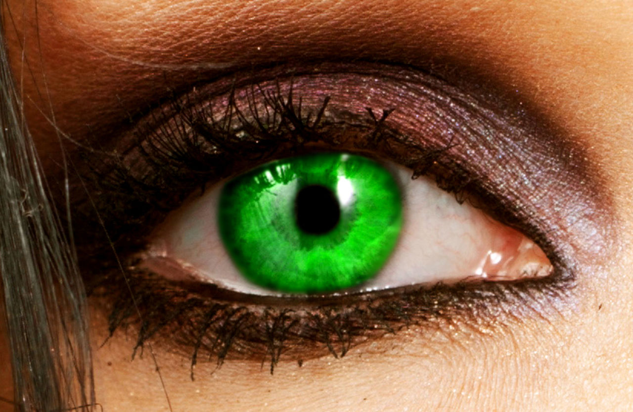 Yeux vert émeraude